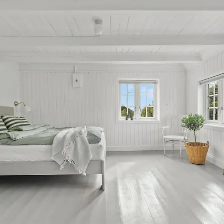 Hébergement de vacances 200-year-old House By The Southern Archipelago