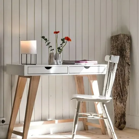 Hébergement de vacances 200-year-old House By The Southern Archipelago *