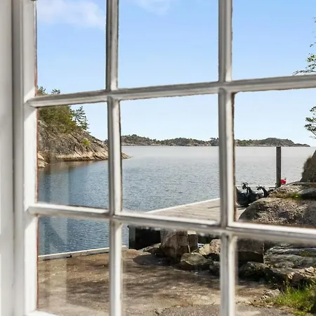 200-year-old House By The Southern Archipelago Hébergement de vacances Mandal