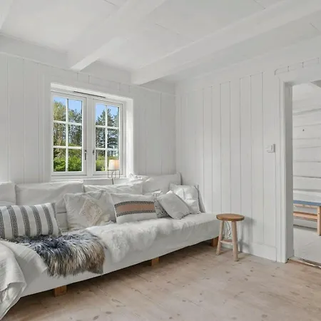 Hébergement de vacances 200-year-old House By The Southern Archipelago