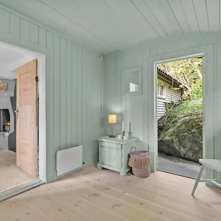 200-year-old House By The Southern Archipelago